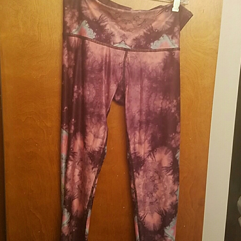 Teeki yoga pants